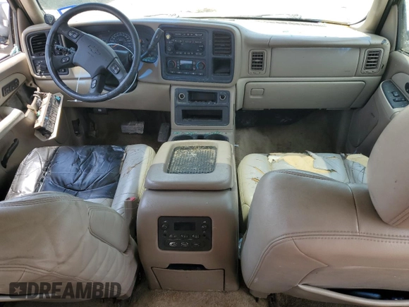 2003 Chevrolet Suburban LT with VIN 3GNFK16T83G297134, listed as a Copart auction lot 56761734 with 303,349 mi miles and Salvage Title. Bid and sale history available at carsss.com. Image 8.