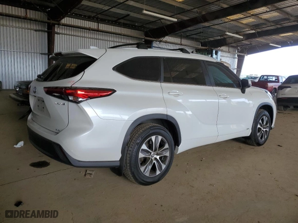 2023 Toyota Highlander Hybrid XLE with VIN 5TDKBRCH4PS116107, listed as a Copart auction lot 47983275 with 96,311 mi miles and Salvage Title. Bid and sale history available at carsss.com. Image 3.