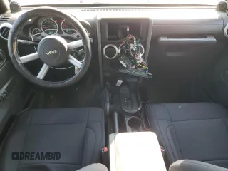 2008 Jeep Wrangler Unlimited Sahara with VIN 1J8GA59108L633332, listed as a Copart auction lot 64613375 with 191,918 mi miles and Clean title. Bid and sale history available at DreamBid. Image 8.