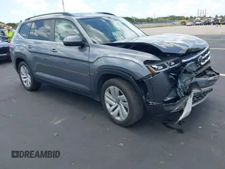 2021 Volkswagen Atlas SE with VIN 1V2HR2CA5MC566179, listed as a IAAI auction lot 42556789 with 63,945 mi miles and . Bid and sale history available at DreamBid. Image 1.