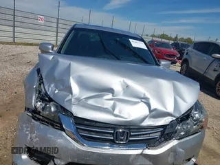 2013 Honda Accord Sdn EX-L with VIN 1HGCR2F89DA206267, listed as a IAAI auction lot 41882372 with Not Provided miles. Bid and sale history available at carsss.com. Image 12.