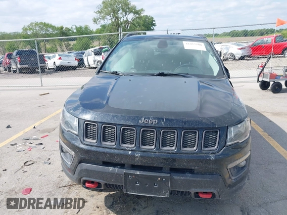 2017 Jeep Compass Trailhawk z VIN 3C4NJDDB6HT631047, wystawiony jako IAAI lot #42457508 z przebiegiem 59 414 mil mil oraz . Historia ofert i sprzedaży dostępna na DreamBid. Obrazek 12.
