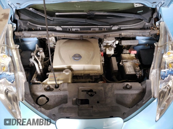 2015 Nissan LEAF SV with VIN 1N4AZ0CPXFC329112, listed as a Copart auction lot 65604163 with 67,558 mi miles. Bid and sale history available at carsss.com. Image 11.