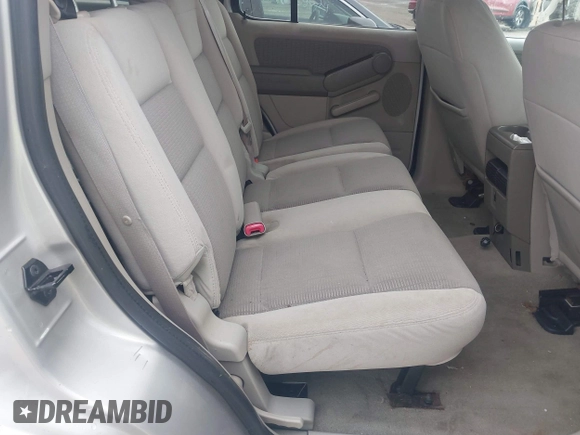 2006 Ford Explorer XLT with VIN 1FMEU73E96ZA24422, listed as a IAAI auction lot 41634581 with 158,475 mi miles. Bid and sale history available at carsss.com. Image 8.
