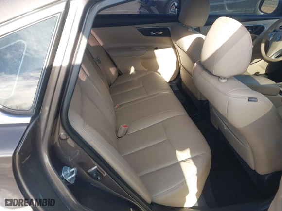 2017 Nissan Altima 2.5 SR with VIN 1N4AL3AP9HC133798, listed as a IAAI auction lot 41582890 with 57,440 mi miles. Bid and sale history available at carsss.com. Image 8.