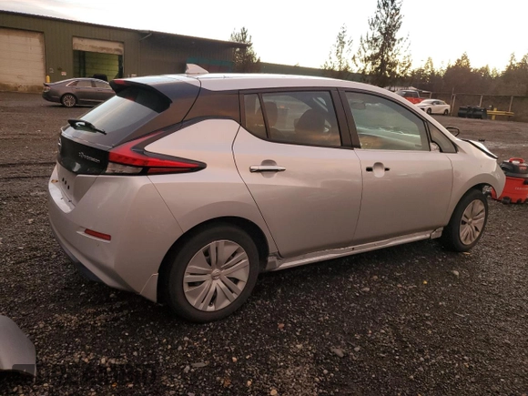 2022 Nissan LEAF S z VIN 1N4AZ1BV1NC560291, wystawiony jako Copart lot #84892854 z przebiegiem 25 484 mil mil oraz Szkoda całkowita • Salvage title. Historia ofert i sprzedaży dostępna na DreamBid. Obrazek 3.