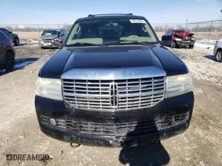 2008 Lincoln Navigator L with VIN 5LMFL28598LJ16989, listed as a Copart auction lot 42870485 with 202,262 mi miles and Salvage Title. Bid and sale history available at carsss.com. Image 5.
