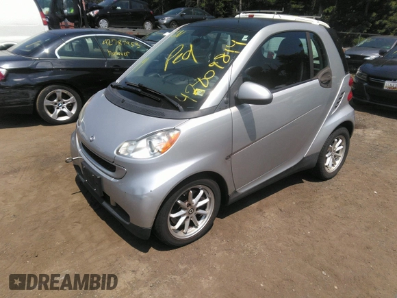 2008 Smart fortwo Pure with VIN WMEEJ31X88K162198, listed as a IAAI auction lot 42809814 with 75,630 mi miles and . Bid and sale history available at DreamBid. Image 2.