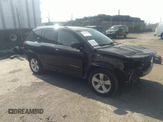 2015 Jeep Compass Latitude with VIN 1C4NJDEB9FD436397, listed as a IAAI auction lot 40294604 with 89,364 mi miles. Bid and sale history available at carsss.com. Image 1.