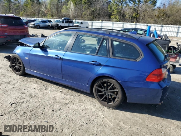 2007 BMW 3 Series 328xi with VIN WBAVT73507FZ35424, listed as a Copart auction lot 49740365 with 151,039 mi miles and Clean title. Bid and sale history available at DreamBid. Image 2.