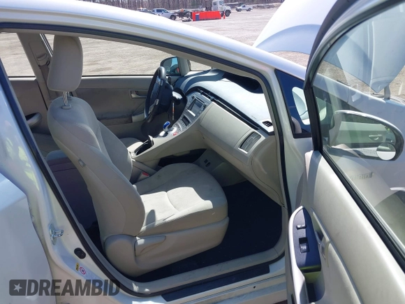2014 Toyota Prius Four with VIN JTDKN3DU8E0378227, listed as a IAAI auction lot 41881781 with 246,050 mi miles. Bid and sale history available at carsss.com. Image 5.