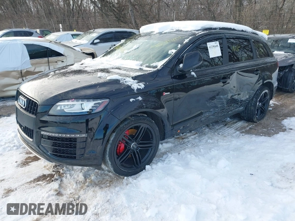 2015 Audi Q7 3.0T S line Prestige with VIN WA1DGAFE8FD028999, listed as a IAAI auction lot 41298408 with 111,446 mi miles. Bid and sale history available at carsss.com. Image 18.