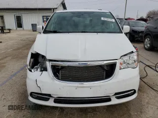 2015 Chrysler Town & Country Touring with VIN 2C4RC1BG7FR673364, listed as a Copart auction lot 49182745 with 93,652 mi miles and Salvage Title. Bid and sale history available at carsss.com. Image 5.