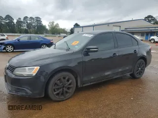 2011 Volkswagen Jetta SE with VIN 3VWDZ7AJXBM318518, listed as a Copart auction lot 50718595 with 164,353 mi miles and Salvage title. Bid and sale history available at DreamBid. Image 1.
