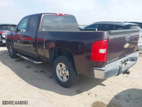 2008 Chevrolet Silverado 1500 LT w/1LT with VIN 2GCEC19J981145682, listed as a IAAI auction lot 41511150 with 142,290 mi miles. Bid and sale history available at carsss.com. Image 3.