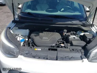 2016 Kia Soul with VIN KNDJN2A21G7403486, listed as a IAAI auction lot 41913168 with 119,247 mi miles. Bid and sale history available at carsss.com. Image 10.