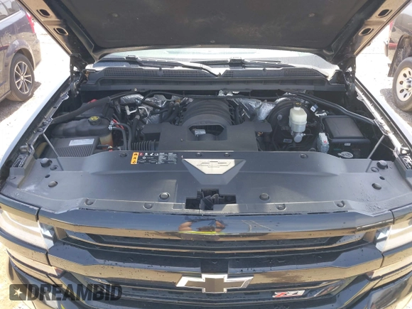 2017 Chevrolet Silverado 1500 LT with VIN 1GCVKRECXHZ270139, listed as a IAAI auction lot 42027722 with 122,571 mi miles and . Bid and sale history available at DreamBid. Image 10.