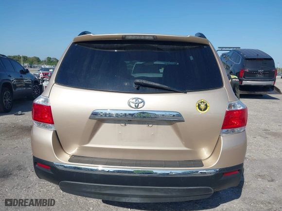 2013 Toyota Highlander Limited with VIN 5TDYK3EH2DS139594, listed as a IAAI auction lot 41806049 with 175,484 mi miles. Bid and sale history available at carsss.com. Image 17.