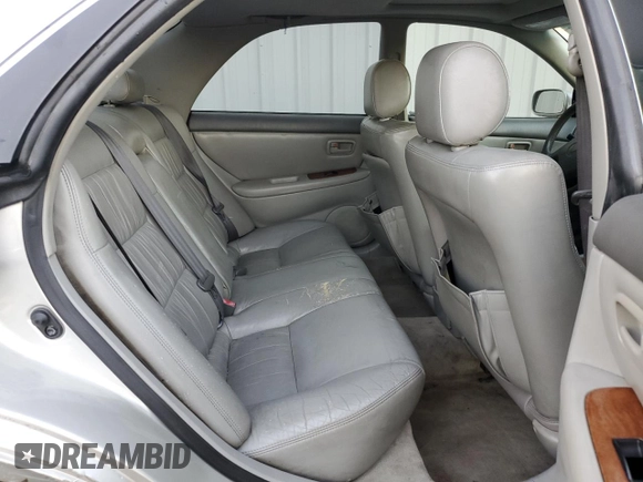 1998 Lexus ES 300 Luxury Sport Sdn with VIN JT8BF28G8W5021578, listed as a Copart auction lot 80336154 with 226,361 mi miles and Salvage Title. Bid and sale history available at carsss.com. Image 10.
