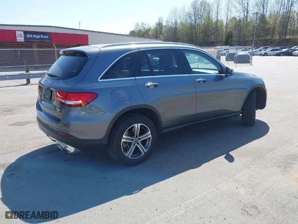 2018 Mercedes-Benz GLC with VIN WDC0G4JB6JV022733, listed as a IAAI auction lot 41944411 with 191,163 mi miles. Bid and sale history available at carsss.com. Image 4.
