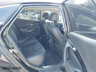 2012 Hyundai Azera with VIN KMHFG4JG1CA185369, listed as a IAAI auction lot 42031314 with 143,461 mi miles. Bid and sale history available at carsss.com. Image 8.
