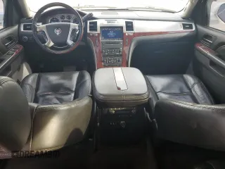 2010 Cadillac Escalade Premium with VIN 1GYUKCEF1AR291044, listed as a Copart auction lot 51627715 with 138,989 mi miles and Salvage title. Bid and sale history available at DreamBid. Image 8.