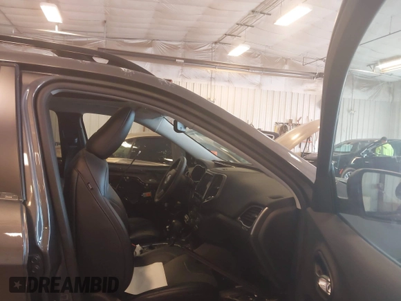 2022 Jeep Cherokee Limited z VIN 1C4PJMDX6ND531424, wystawiony jako IAAI lot #42334739 z przebiegiem 22 473 mil mil oraz . Historia ofert i sprzedaży dostępna na DreamBid. Obrazek 5.