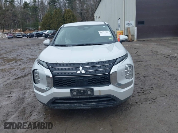 2022 Mitsubishi Outlander ES with VIN JA4J4TA8XNZ082427, listed as a IAAI auction lot 41739564 with 103,835 mi miles. Bid and sale history available at carsss.com. Image 12.