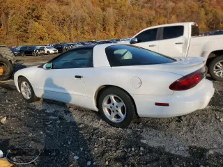 1997 Pontiac Firebird with VIN 2G2FS22K5V2232134, listed as a Copart auction lot 78627714 with 0 mi miles and Salvage Title. Bid and sale history available at carsss.com. Image 2.