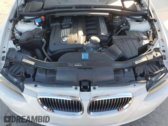 2009 BMW 3 Series 328i z VIN WBAWL13529PX25678, wystawiony jako Copart lot #54833625 z przebiegiem 78 891 mil mil oraz Nie do naprawy • Non repairable. Historia ofert i sprzedaży dostępna na DreamBid. Obrazek 11.