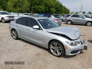 2018 BMW 3 Series 330i xDrive with VIN WBA8D9C54JEM34426, listed as a Copart auction lot 60487205 with 158,224 mi miles and Salvage title. Bid and sale history available at DreamBid. Image 4.