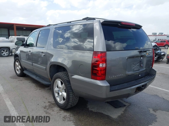 2007 Chevrolet Suburban LT с VIN 1GNFK163X7J237585, выставлен на аукционе IAAI как лот 41802337 с пробегом 225 449 миль миль и . История ставок и продаж доступна на DreamBid. Изображение 3.