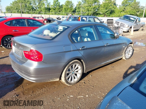 2011 BMW 3 Series 328i xDrive with VIN WBAPK5G57BNN30833, listed as a IAAI auction lot 42632292 with 157,153 mi miles and . Bid and sale history available at DreamBid. Image 4.