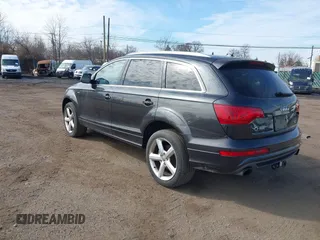 2014 Audi Q7 3.0T S line Prestige with VIN WA1DGAFEXED002838, listed as a IAAI auction lot 41666474 with 102,096 mi miles. Bid and sale history available at carsss.com. Image 3.