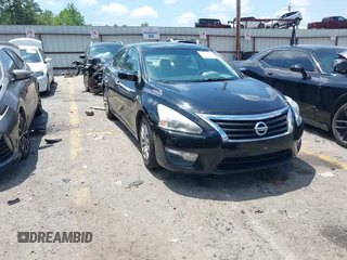 2015 Nissan Altima S z VIN 1N4AL3AP3FC227317, wystawiony jako IAAI lot #42211404 z przebiegiem 246 026 mil mil oraz . Historia ofert i sprzedaży dostępna na DreamBid. Obrazek 1.