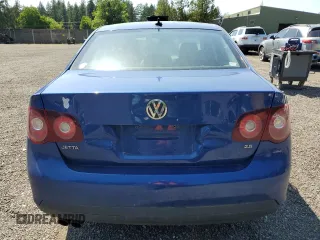 2008 Volkswagen Jetta SE z VIN 3VWRM71KX8M141684, wystawiony jako Copart lot #59432375 z przebiegiem 171 936 mil mil oraz Czysty tytuł • Clean title. Historia ofert i sprzedaży dostępna na DreamBid. Obrazek 6.