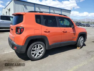 2018 Jeep Renegade Latitude with VIN ZACCJABB6JPJ26712, listed as a Copart auction lot 52112045 with 135,684 mi miles and Salvage Title. Bid and sale history available at carsss.com. Image 3.