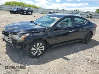 2020 Nissan Altima S z VIN 1N4BL4BV1LC251621, wystawiony jako Copart lot #55885145 z przebiegiem 106 813 mil mil oraz Szkoda całkowita • Salvage title. Historia ofert i sprzedaży dostępna na DreamBid. Obrazek 1.