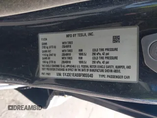 2025 Tesla Model 3 Long Range with VIN 5YJ3E1EA5SF905540, listed as a IAAI auction lot 41965352 with 322 mi miles and . Bid and sale history available at carsss.com. Image 9.
