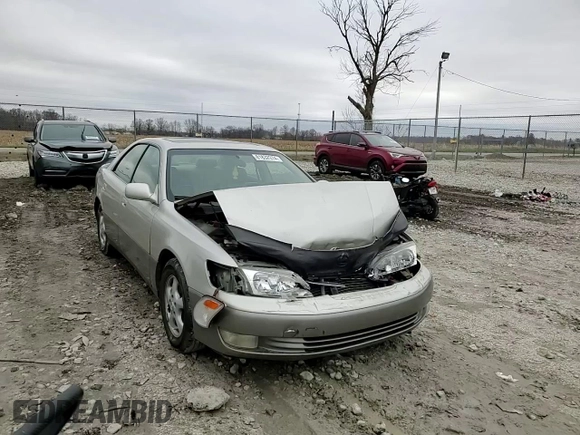 1999 Lexus ES 300 Luxury Sport Sdn with VIN JT8BF28G2X5055176, listed as a Copart auction lot 81832974 with 303,489 mi miles and Salvage Title. Bid and sale history available at carsss.com. Image 10.