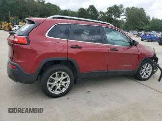 2016 Jeep Cherokee Latitude with VIN 1C4PJLCS9GW233442, listed as a Copart auction lot 71575544 with 220,174 mi miles and Salvage Title. Bid and sale history available at carsss.com. Image 3.