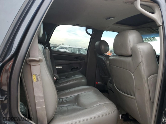 2003 GMC Yukon Denali with VIN 1GKEK63UX3J336663, listed as a Copart auction lot 68936304 with 203,294 mi miles and Clean Title. Bid and sale history available at carsss.com. Image 11.