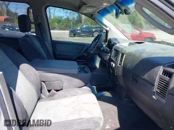2004 Nissan Titan LE with VIN 1N6AA07AX4N575552, listed as a IAAI auction lot 41994360 with 258,524 mi miles and . Bid and sale history available at DreamBid. Image 5.