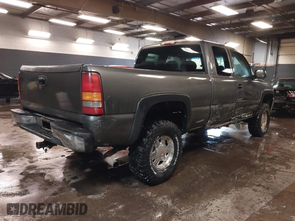 2000 GMC Sierra 1500 SLE with VIN 1GTEK19T0YZ211077, listed as a IAAI auction lot 41626980 with 224,823 mi miles and . Bid and sale history available at DreamBid. Image 4.