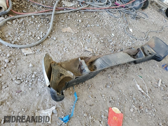 2005 Toyota Tacoma with VIN 3TMMU52N65M001833, listed as a Copart auction lot 62111395 with Not provided miles and Salvage title. Bid and sale history available at DreamBid. Image 12.