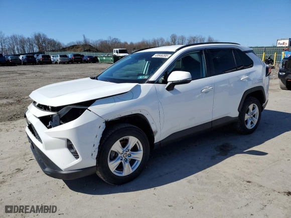 2021 Toyota RAV4 XLE with VIN 2T3P1RFV6MC190893, listed as a Copart auction lot 49946395 with 72,693 mi miles and Salvage Title. Bid and sale history available at carsss.com. Image 1.