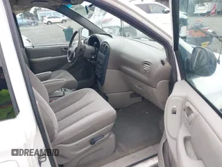 2002 Dodge Caravan EX with VIN 2B8GP74L22R521491, listed as a IAAI auction lot 41838396 with 84,855 mi miles. Bid and sale history available at carsss.com. Image 5.