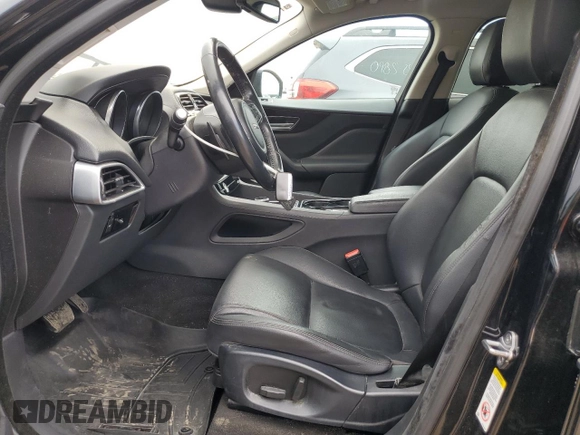 2017 Jaguar F-Pace 35t Premium with VIN SADCJ2BV8HA065705, listed as a Copart auction lot 66536015 with 88,254 mi miles and Clean title. Bid and sale history available at DreamBid. Image 7.