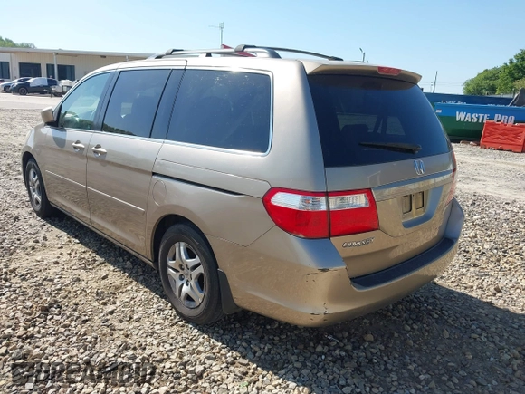 2006 Honda Odyssey EX-L with VIN 5FNRL38666B410188, listed as a IAAI auction lot 42004957 with 156,584 mi miles. Bid and sale history available at carsss.com. Image 3.