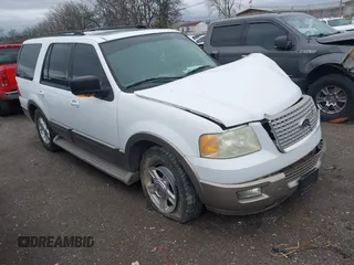 2004 Ford Expedition Eddie Bauer z VIN 1FMFU18L44LA16737, wystawiony jako IAAI lot #41709334 z przebiegiem Nie podano mil oraz . Historia ofert i sprzedaży dostępna na DreamBid. Obrazek 1.